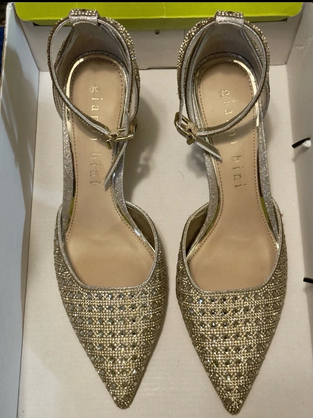 GIANNI BINI Alisa Standout Dress Pump w/ Ankle Strap Comfortable Block Heel 8.5